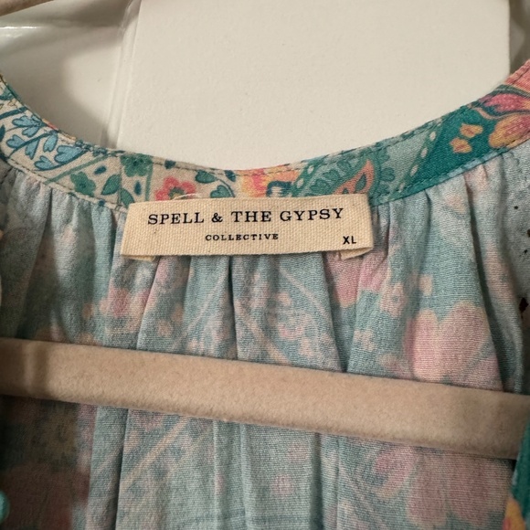 Spell & the Gypsy Gown — XL - Picture 2 of 5